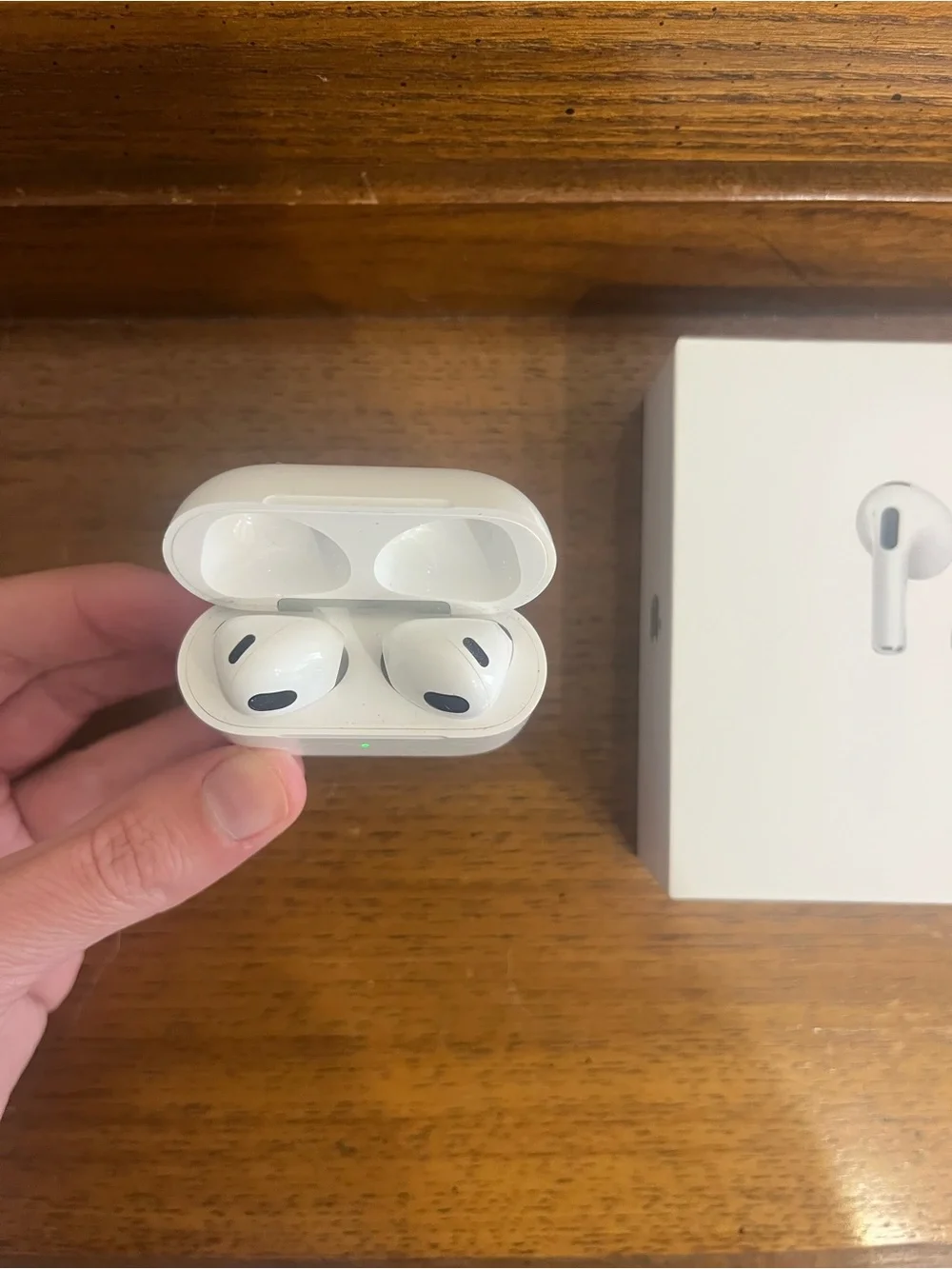 Apple AirPods